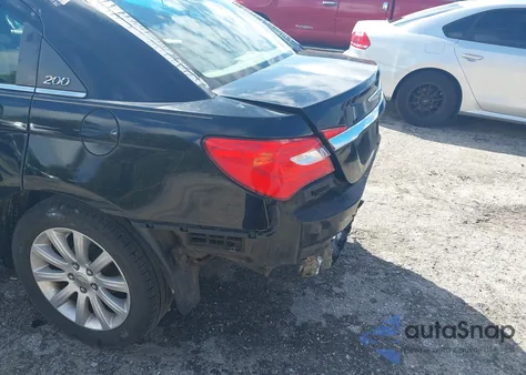 2014 Chrysler 200 Touring из США, поврежденный, VIN 1C3CCBBB3EN178675